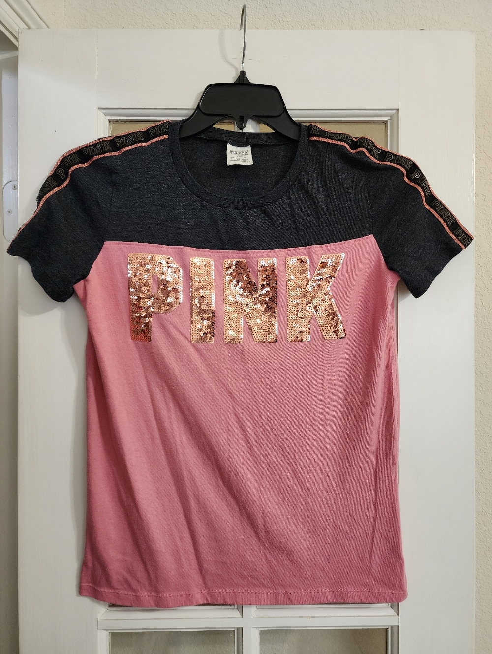 PINK Victoria’s Secret Sequin Logo Tee Pink Gray Y2K Inspo Campus Top Small